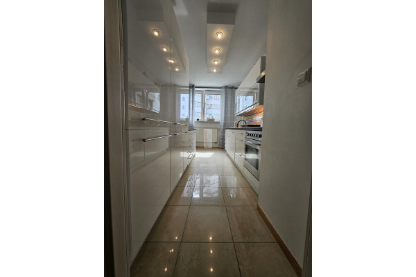 Warszawa, Ursyn&oacute;w, Natolin, Belgradzka, Belgradzka 10, ciche, dwustronne, garaż