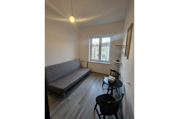 Warszawa, Praga P&oacute;łnoc, 11 Listopada, KLIMATYCZNE 2 POKOJE Z ANTRESOLĄ W SERCU PRAGI P&Oacute;ŁNOC,  METRO 7 min,