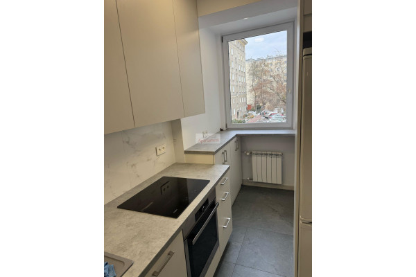 Warszawa, Ochota, Stara Ochota, Siewierska, Siewierska 8, ciche, dwustronne,po remoncie,balkon